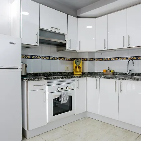 22 Beautiful Oasis 3 Bedrooms Duplex * アデヘ